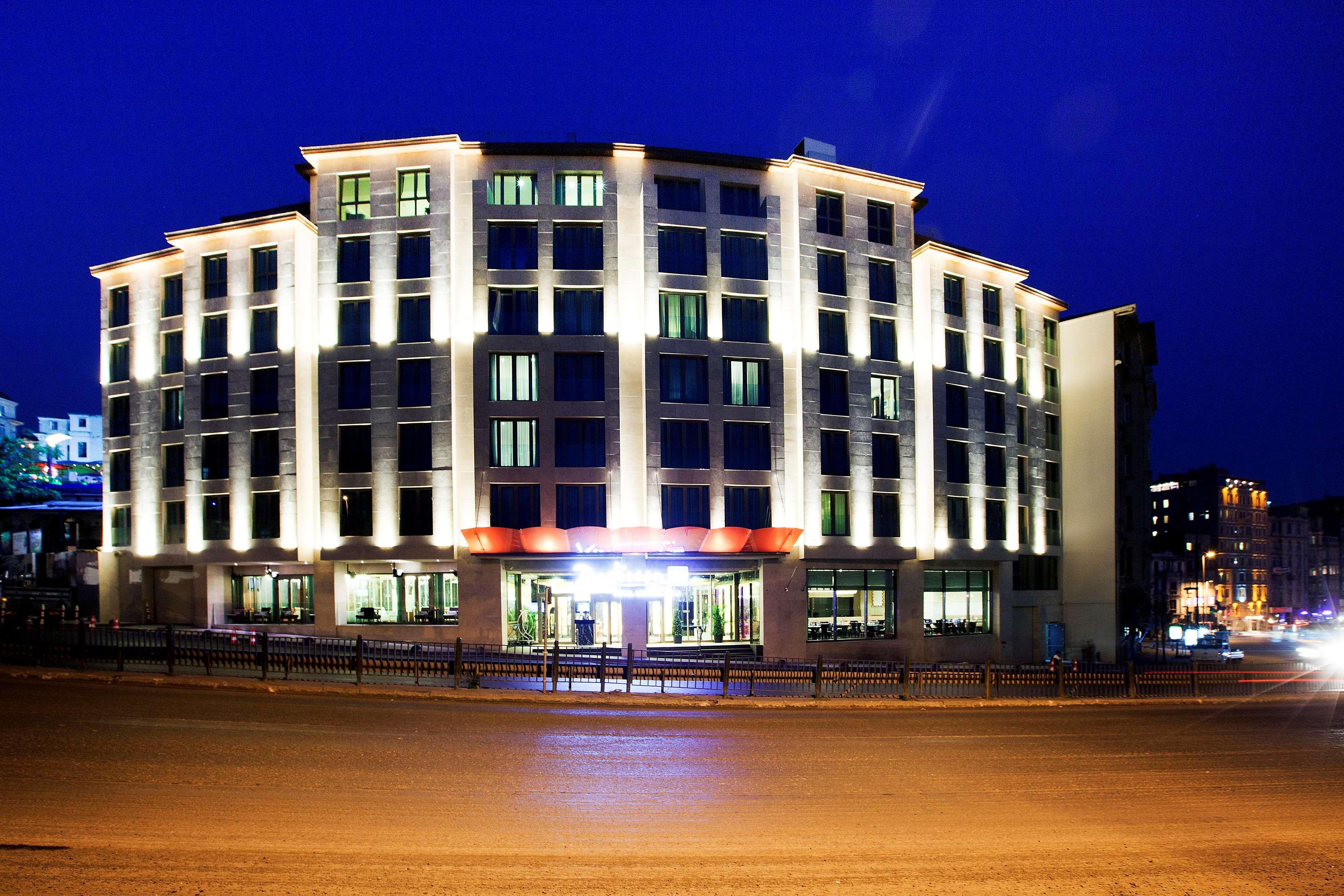 เรดิสัน บลู โฮเต็ล อิสตันบูล เปรา Hotel ภายนอก รูปภาพ