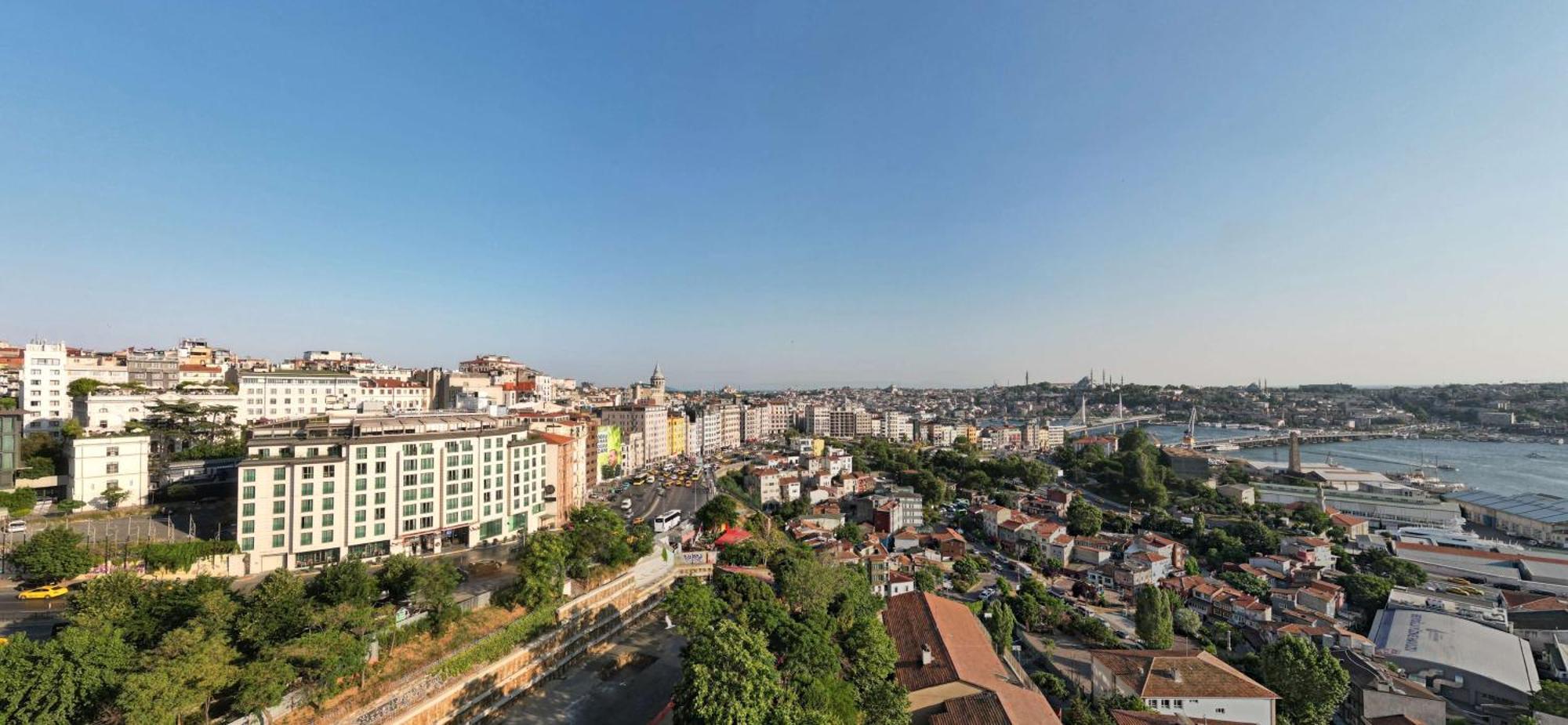 เรดิสัน บลู โฮเต็ล อิสตันบูล เปรา Hotel ภายนอก รูปภาพ View of the city