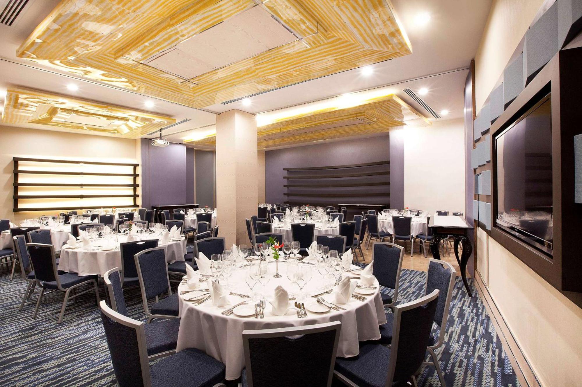 เรดิสัน บลู โฮเต็ล อิสตันบูล เปรา Hotel ภายนอก รูปภาพ The Royal